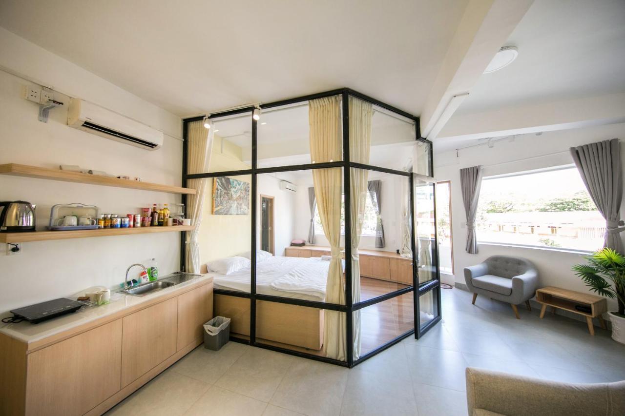 Scandinavian Apartment With Balcony In Bui Vien Хошимин Экстерьер фото