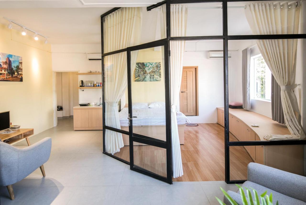 Scandinavian Apartment With Balcony In Bui Vien Хошимин Экстерьер фото